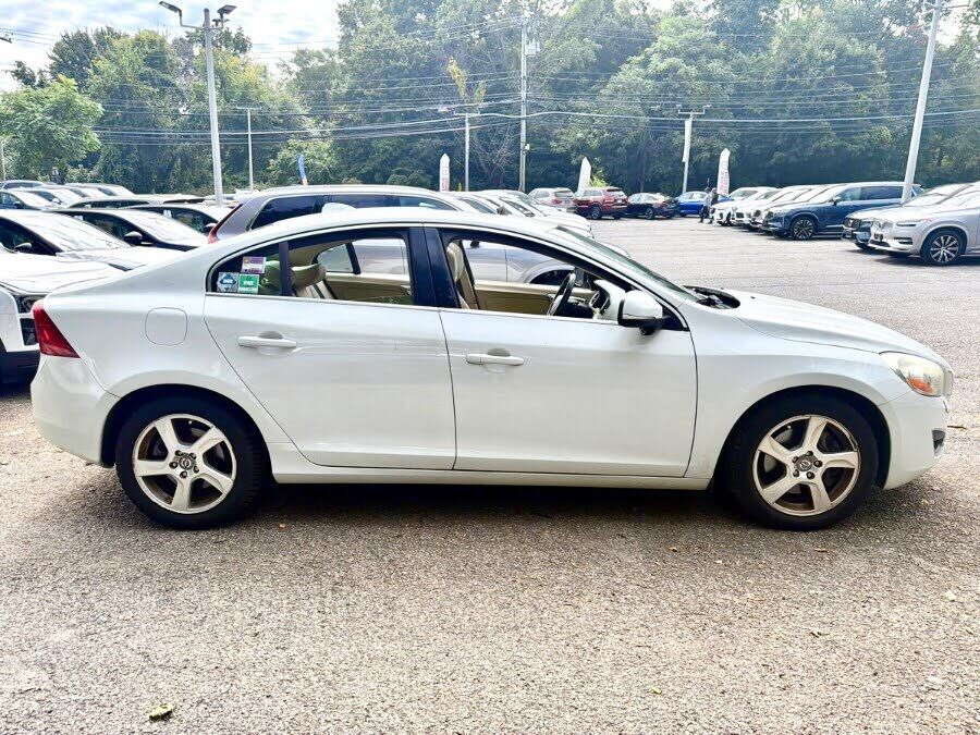 2012 VOLVO S60