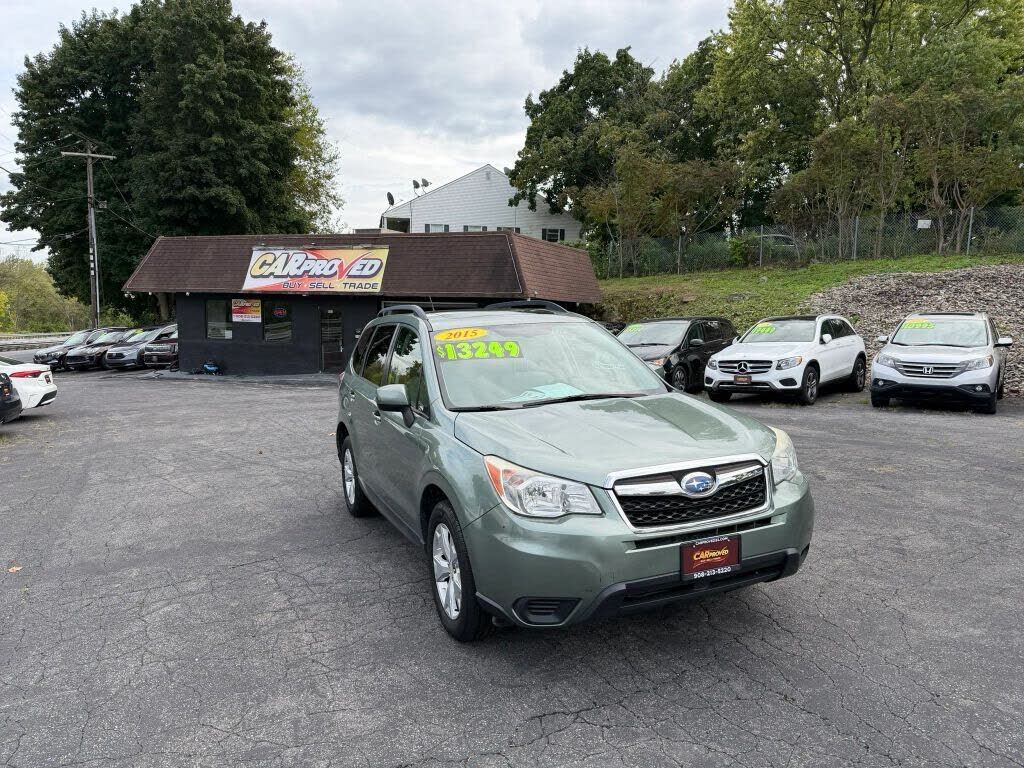 2015 SUBARU Forester