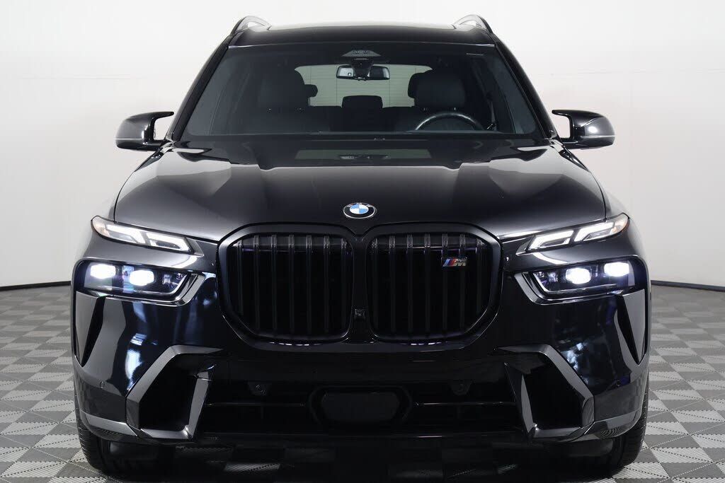 2025 BMW X7