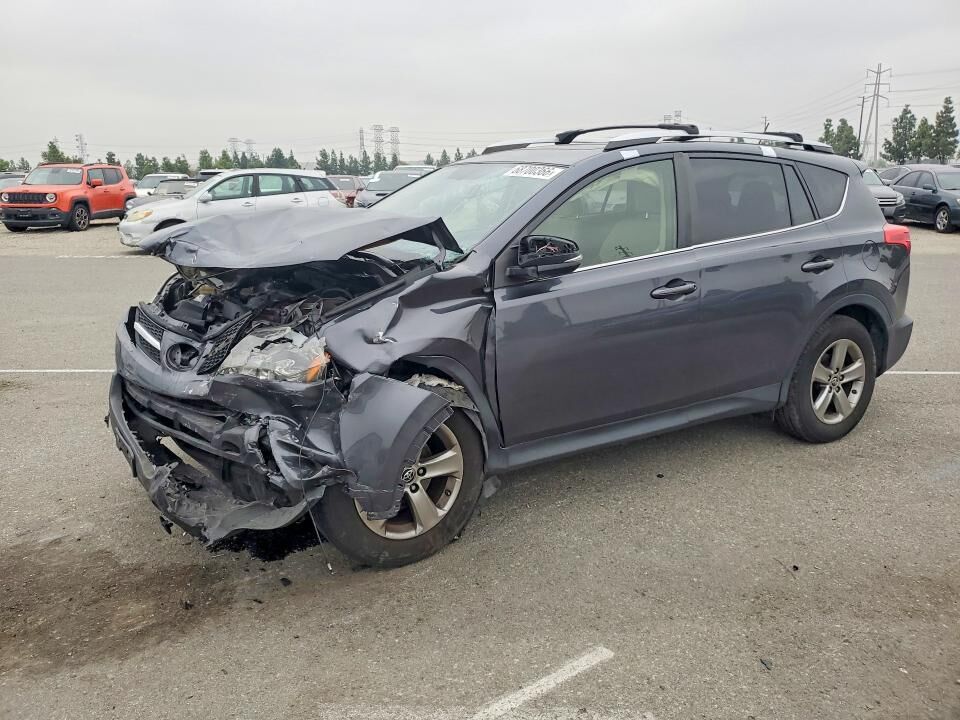 2015 TOYOTA RAV4