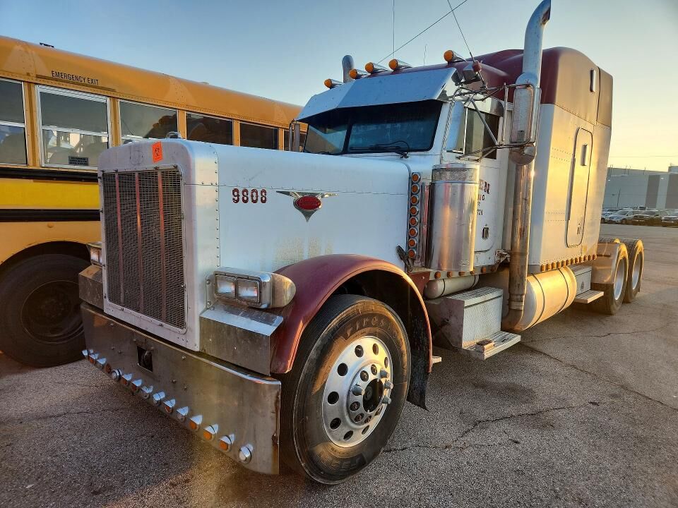 1998 PETERBILT 379