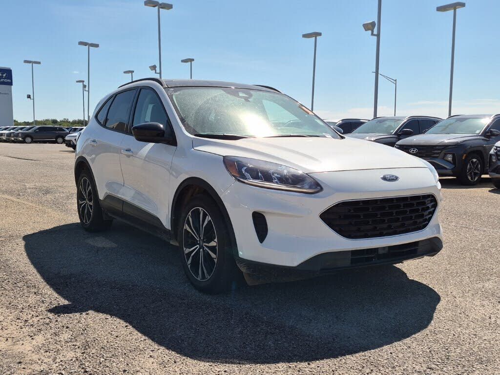 2021 FORD Escape