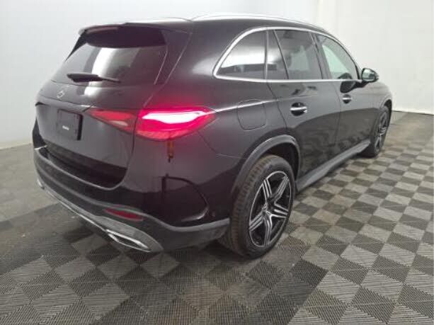 2024 Mercedes-Benz GLC-Class