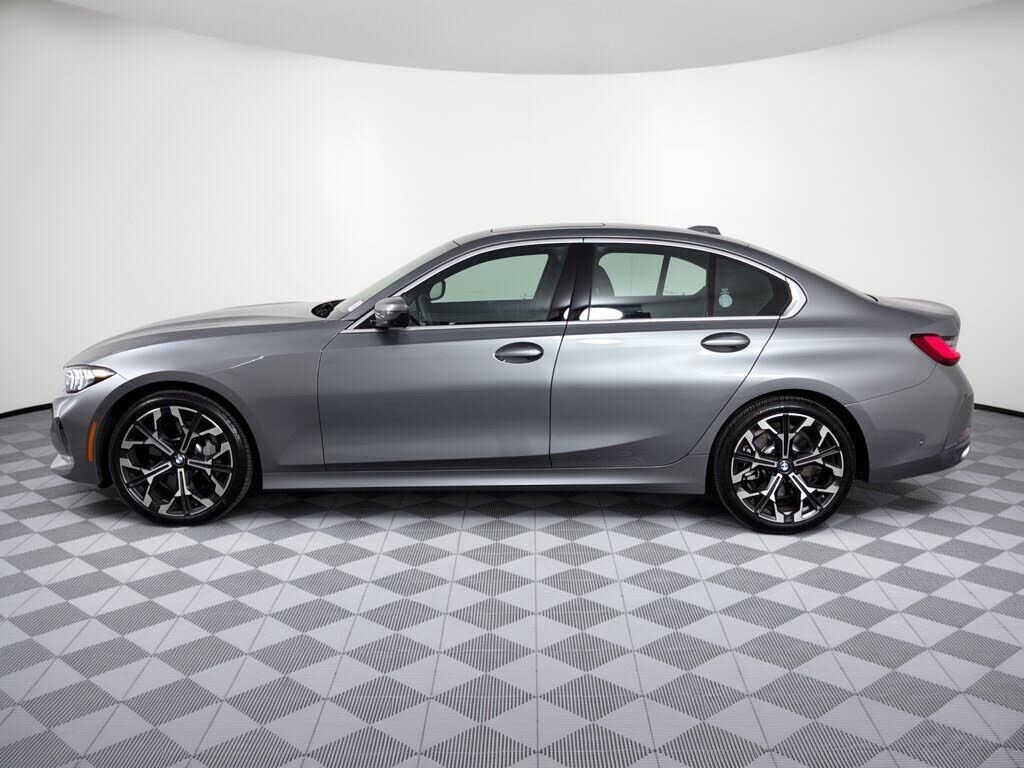 2026 BMW 330i