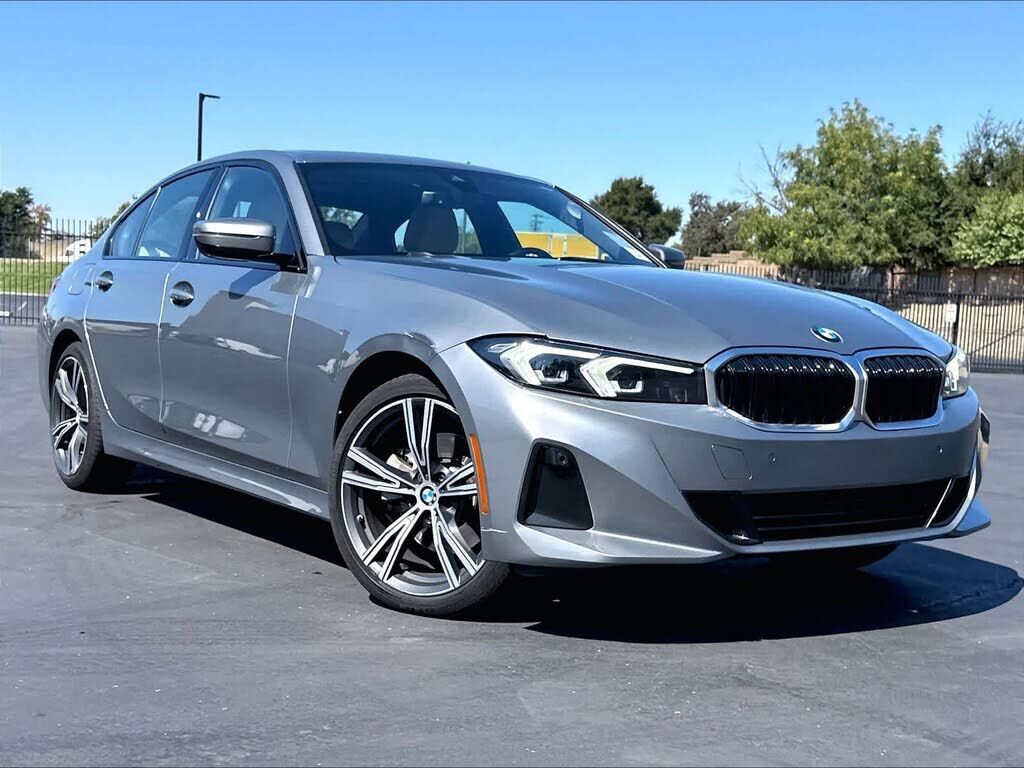 2023 BMW 330i