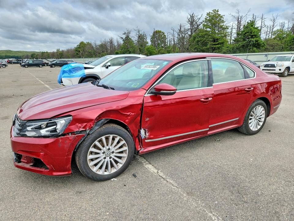 2017 VOLKSWAGEN Passat