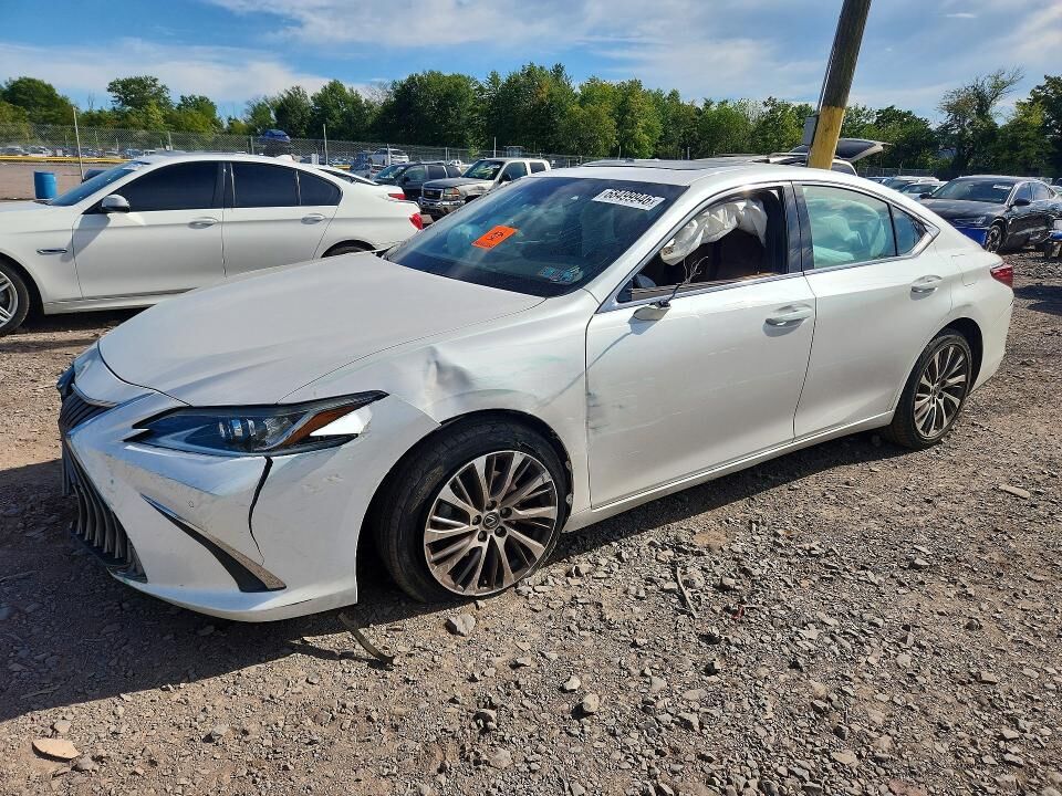 2020 LEXUS ES
