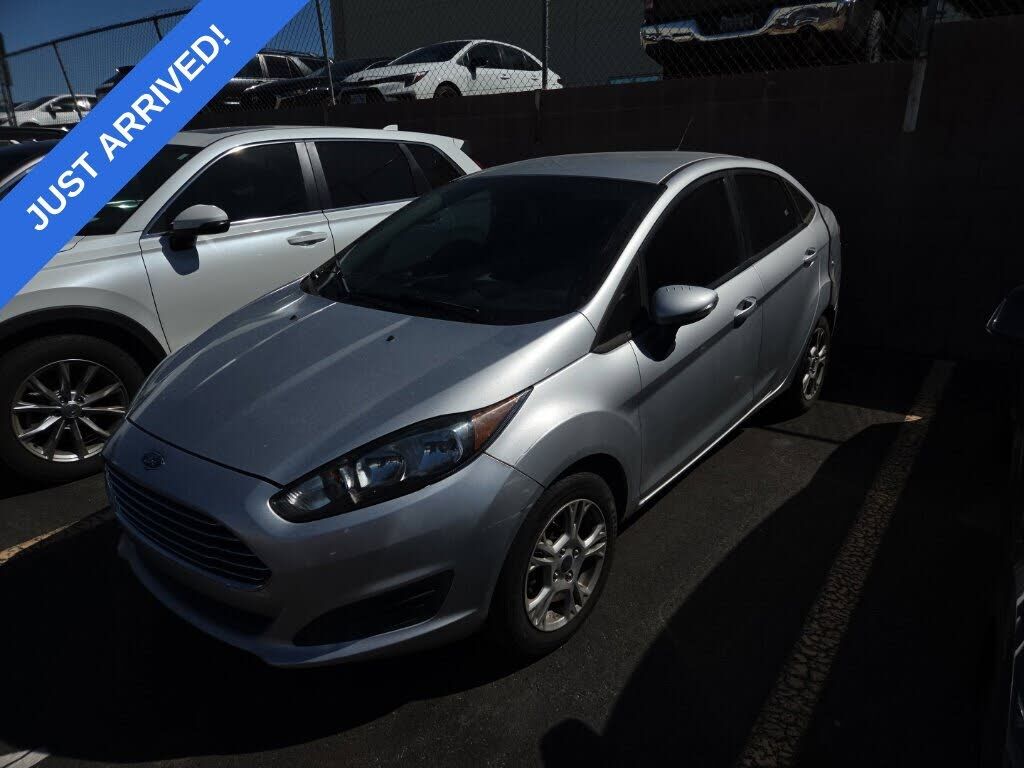 2015 FORD Fiesta