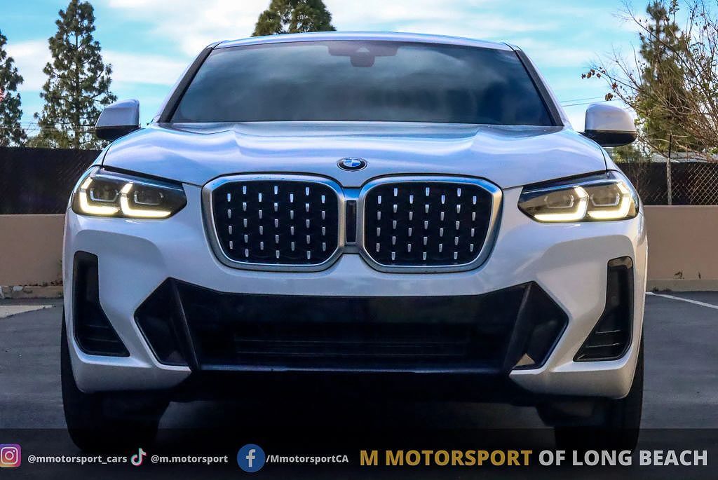 2022 BMW X4
