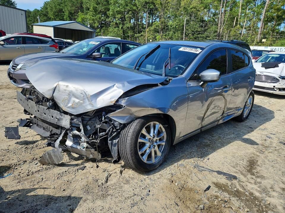 2016 MAZDA Mazda3