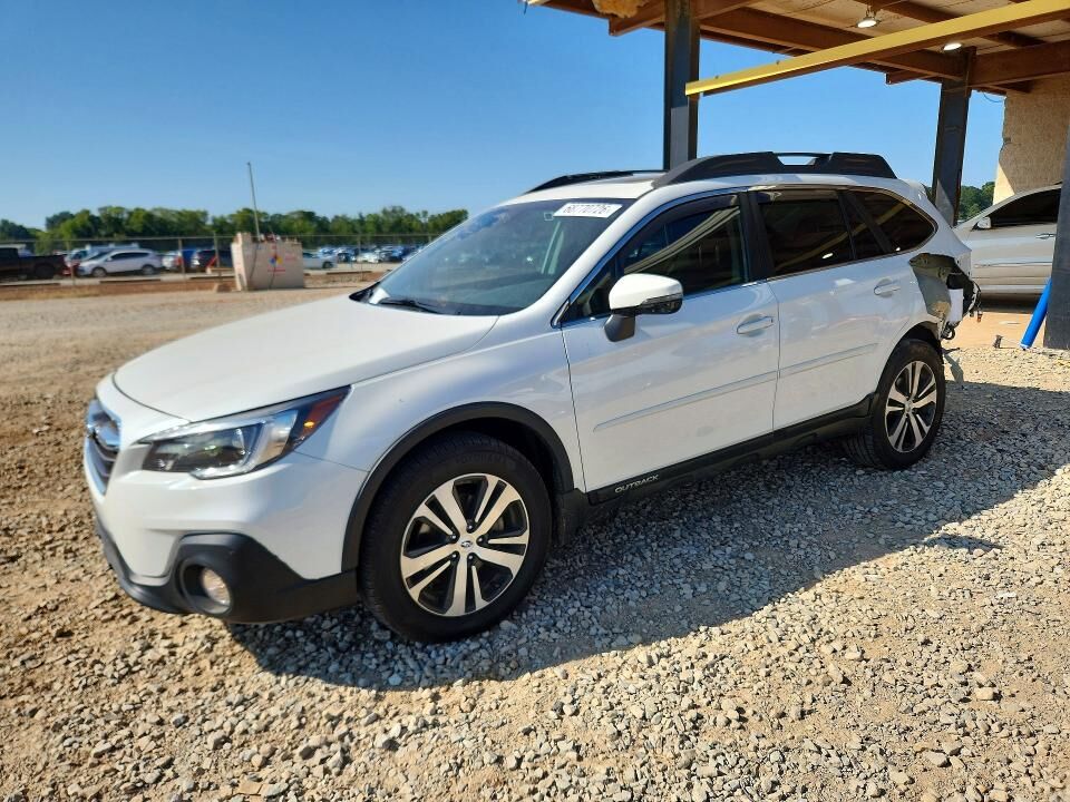 2018 SUBARU Outback