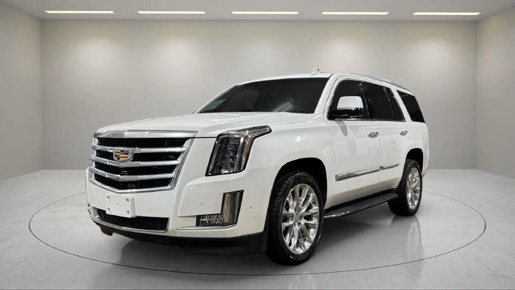2019 CADILLAC Escalade