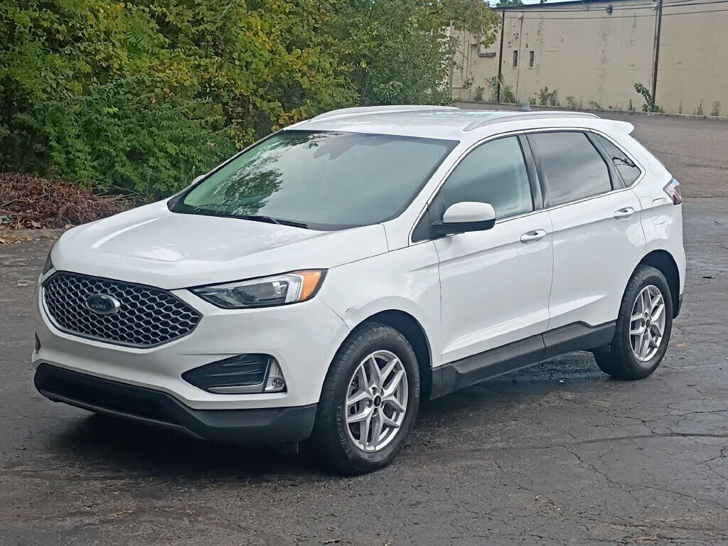 2024 FORD Edge