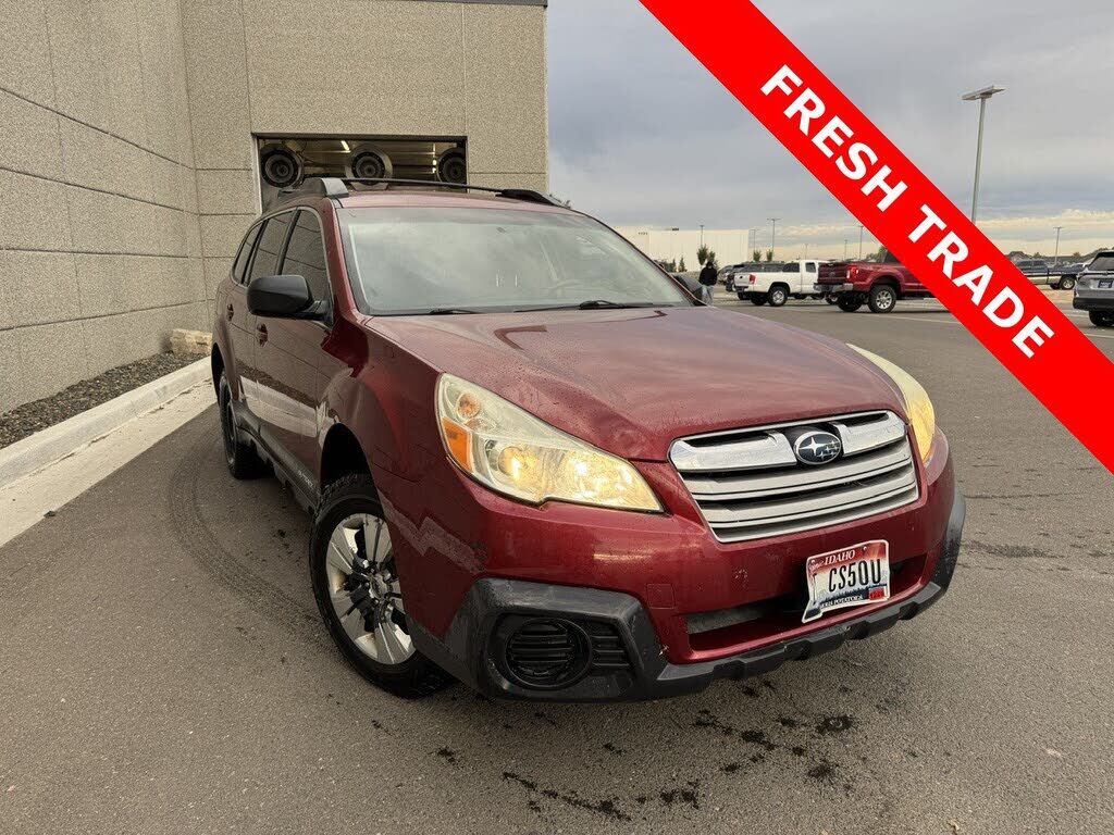 2013 SUBARU Outback