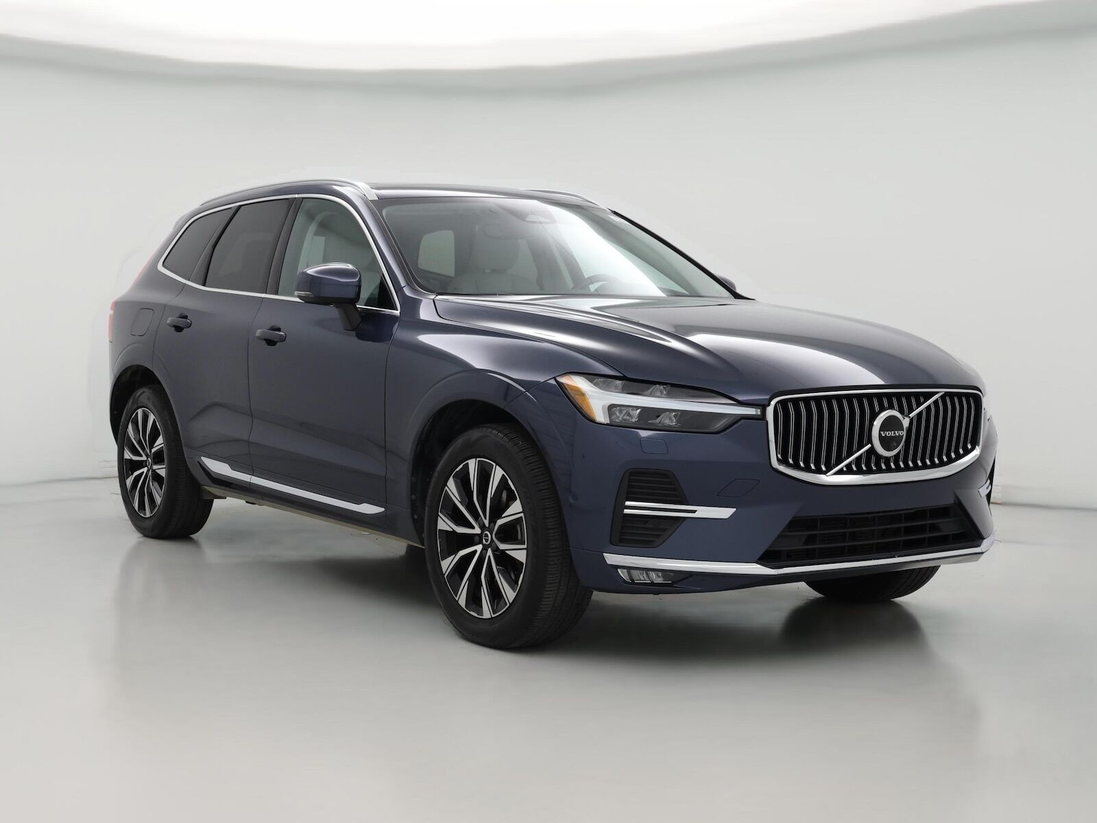 2023 VOLVO XC60