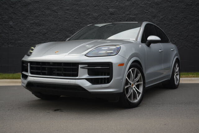 2026 PORSCHE Cayenne