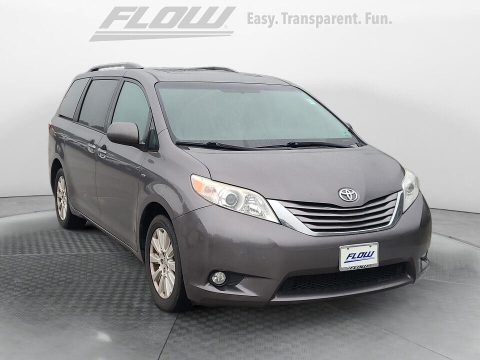 2016 TOYOTA Sienna