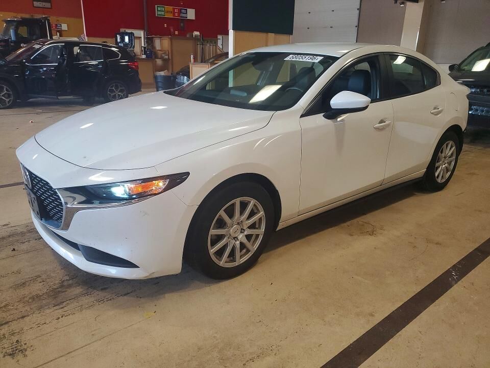 2022 MAZDA Mazda3