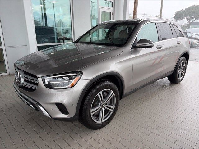 2022 MERCEDES-BENZ GLC-Class