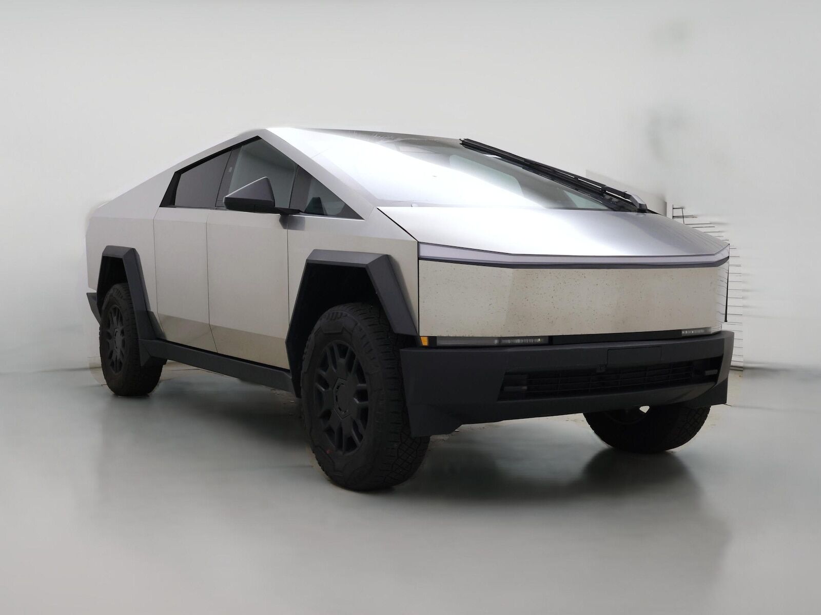 2024 TESLA Cybertruck