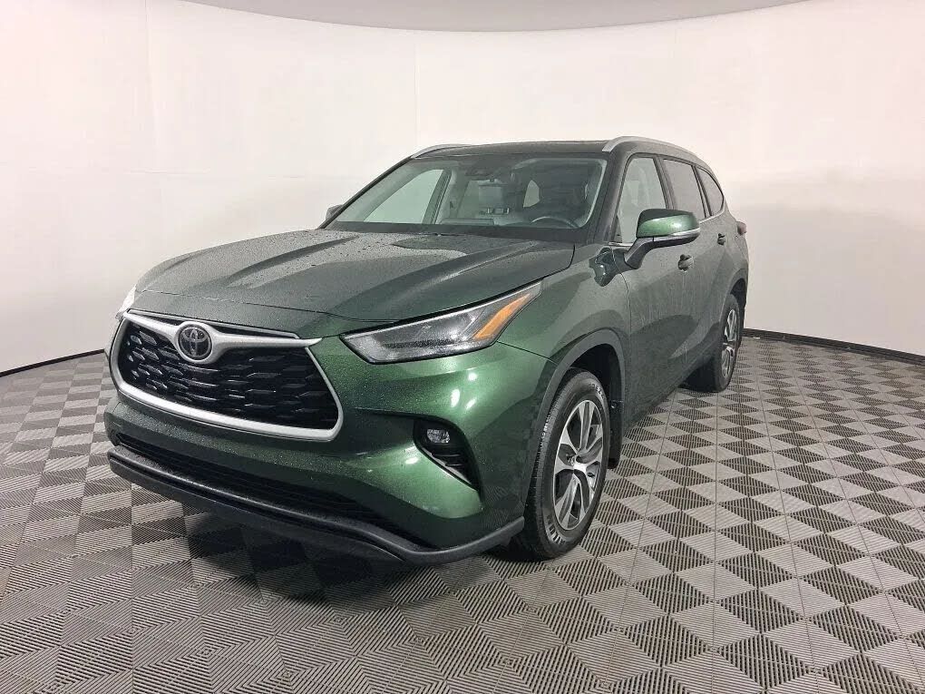 2025 TOYOTA Highlander