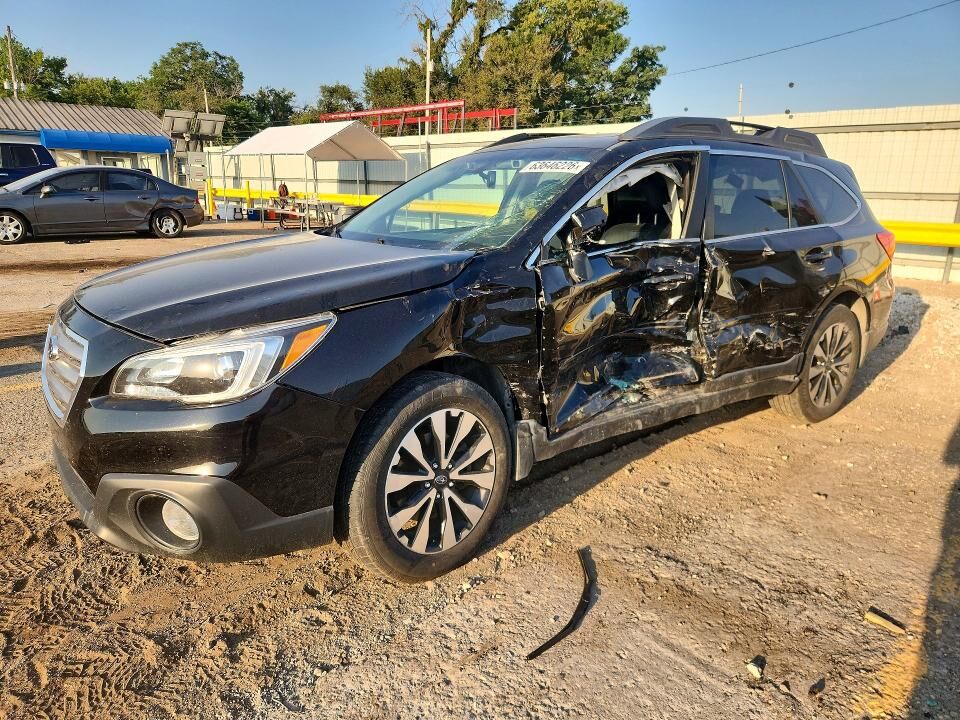 2015 SUBARU Outback