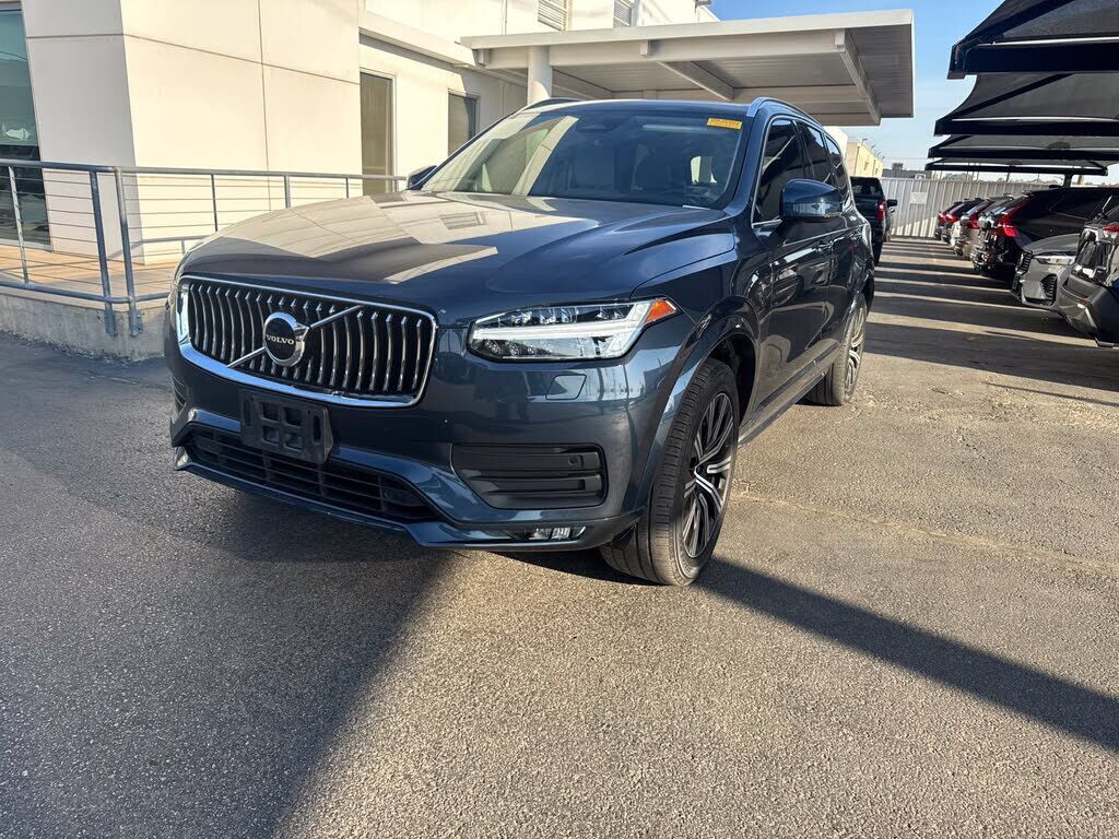 2023 VOLVO XC90