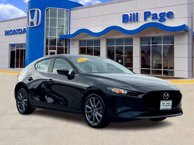 2022 MAZDA Mazda3