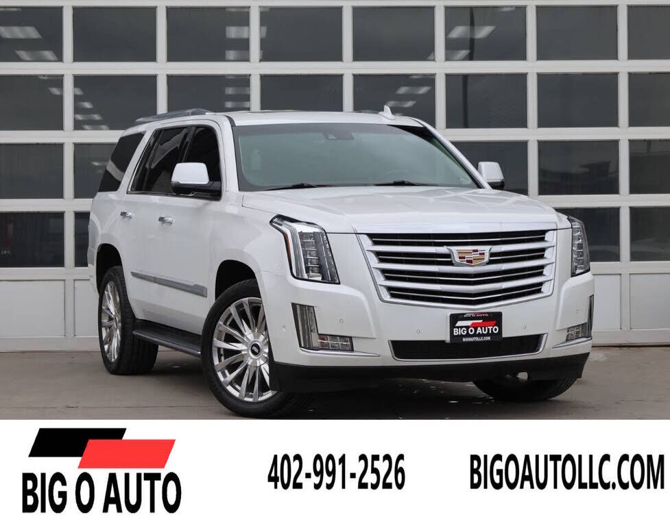 2017 CADILLAC Escalade