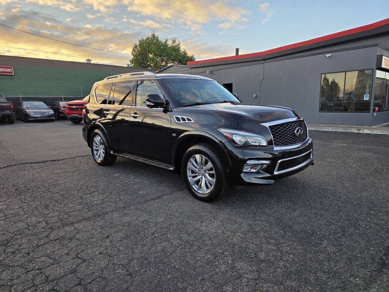 2017 INFINITI QX80