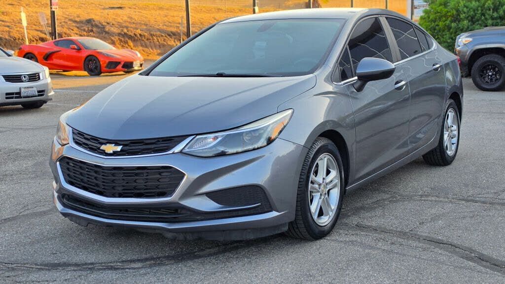 2018 CHEVROLET Cruze