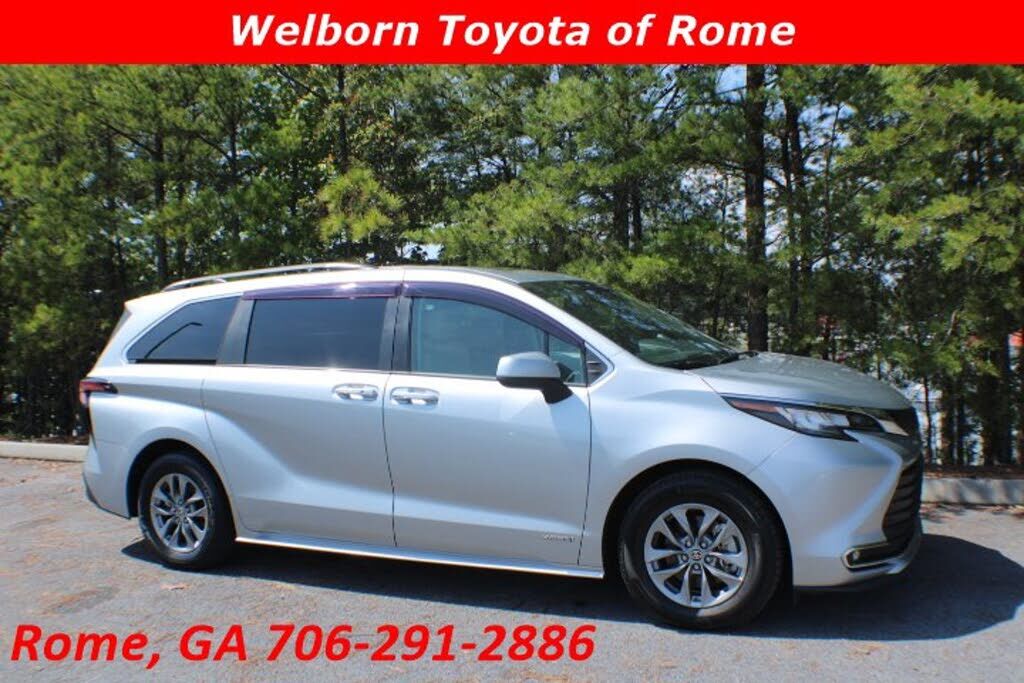 2021 TOYOTA Sienna