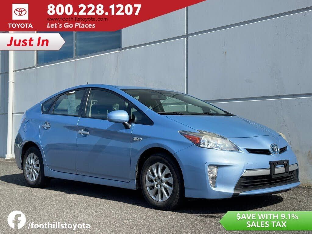 2013 TOYOTA Prius