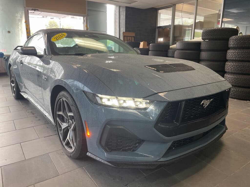2024 FORD Mustang