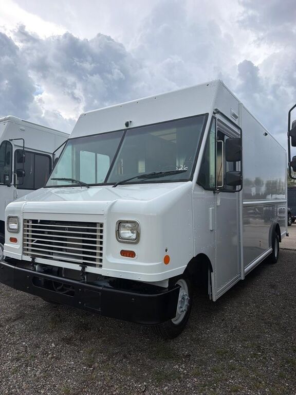 2019 FORD E-450