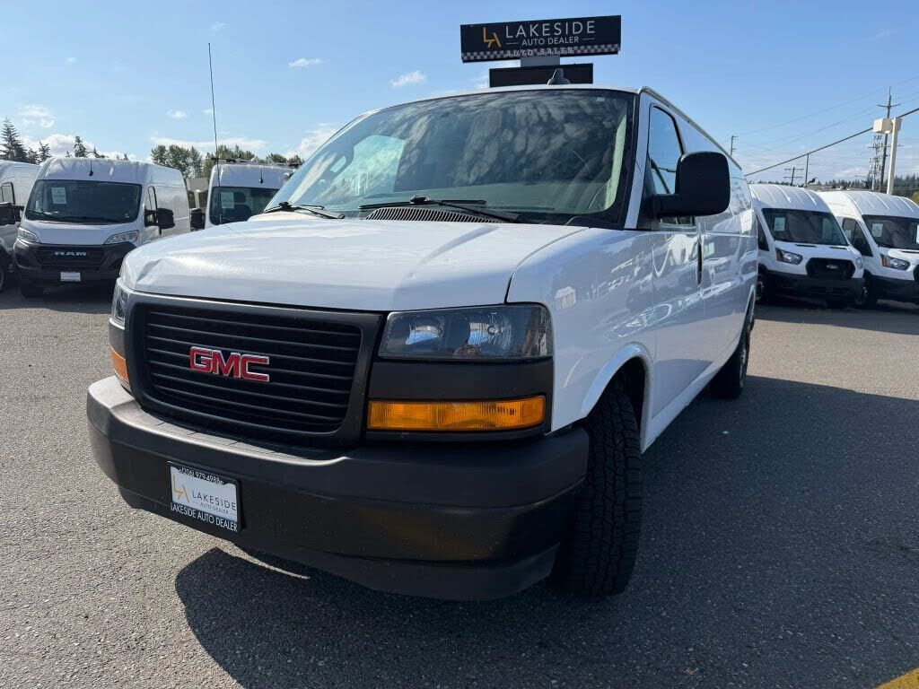 2023 GMC Savana