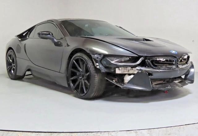 2014 BMW i8