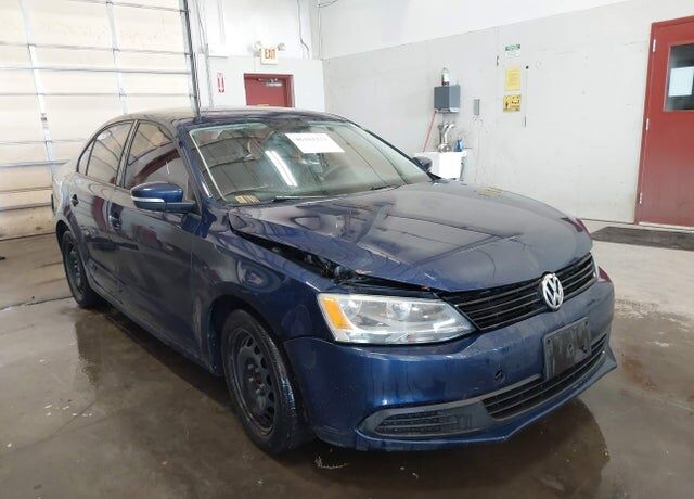 2011 VOLKSWAGEN Jetta