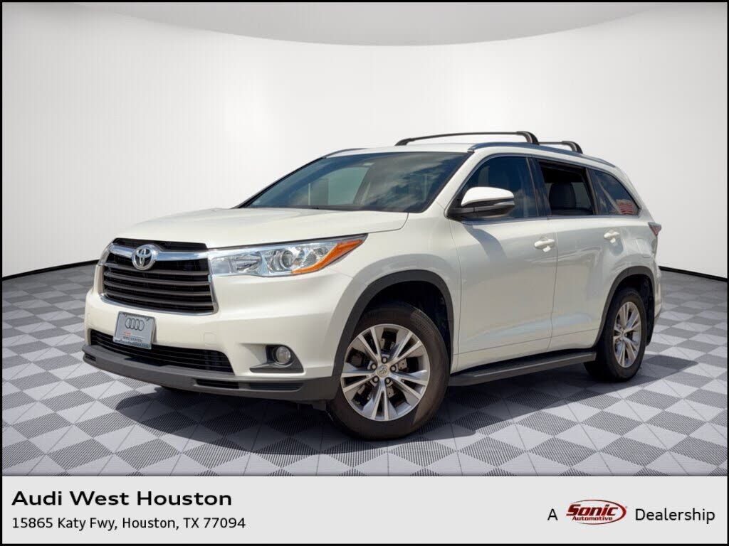 2015 TOYOTA Highlander