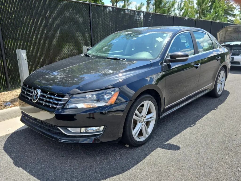 2014 VOLKSWAGEN Passat