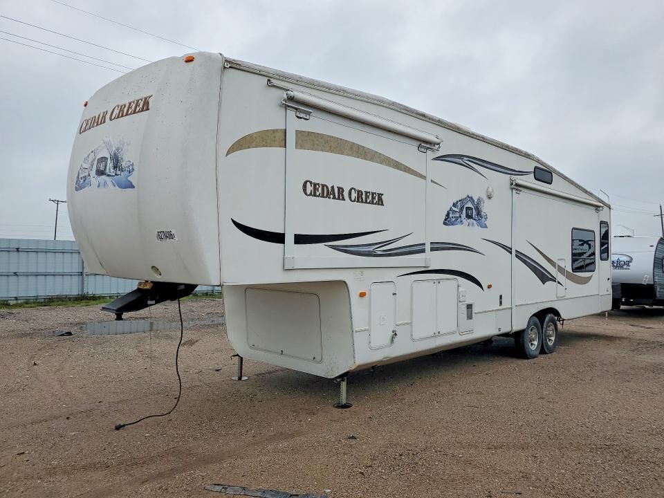 2009 FOREST RIVER Cedar Creek