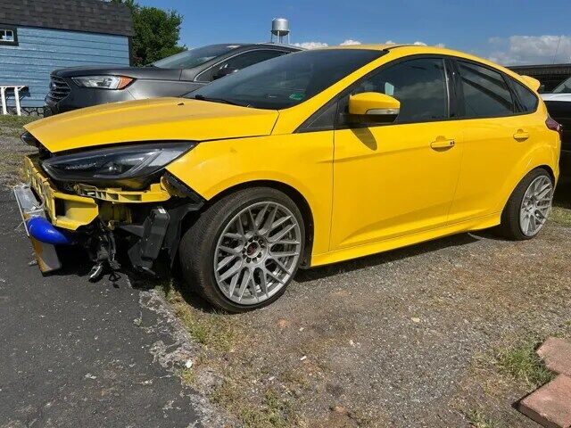 2017 FORD Focus