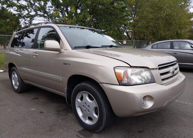 2005 TOYOTA Highlander
