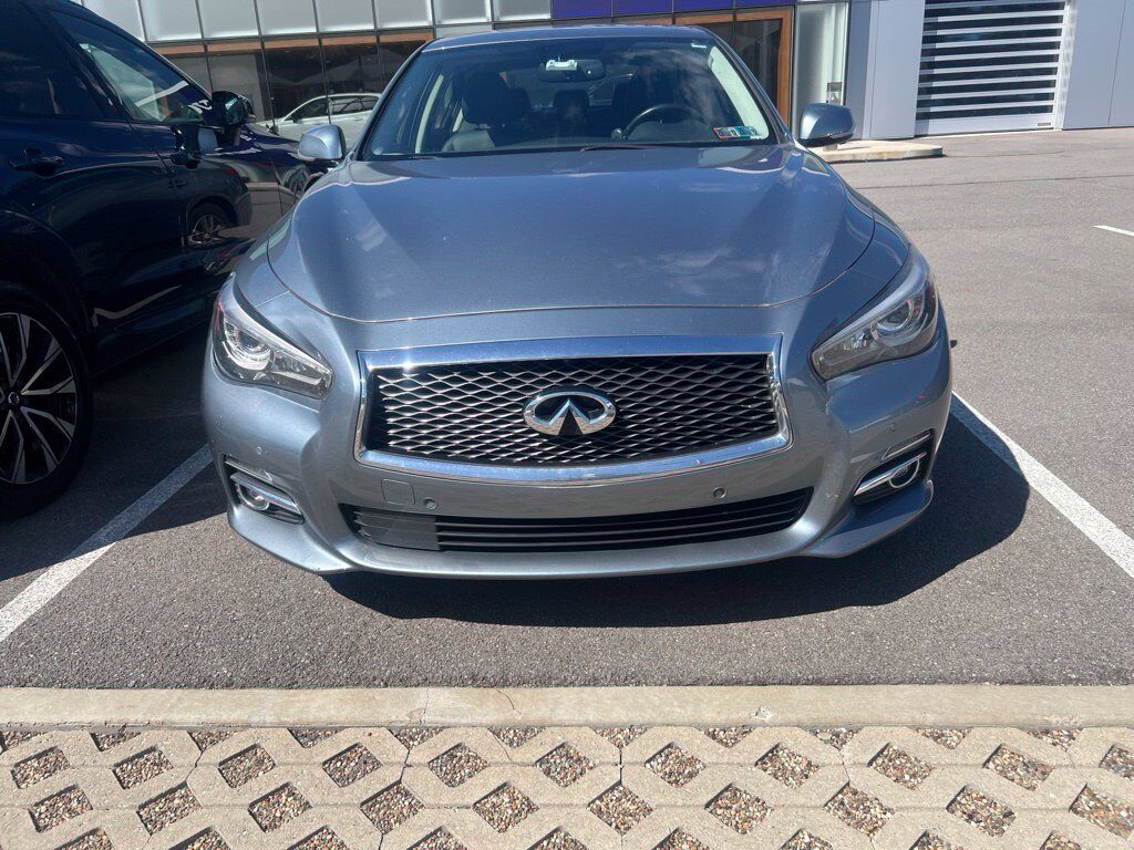 2017 INFINITI Q50