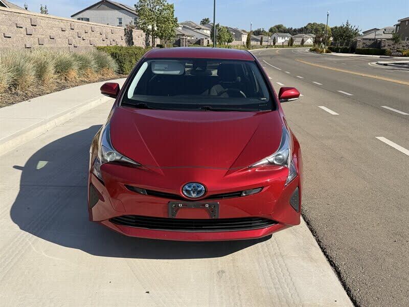 2018 TOYOTA PRIUS
