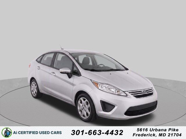 2013 FORD Fiesta