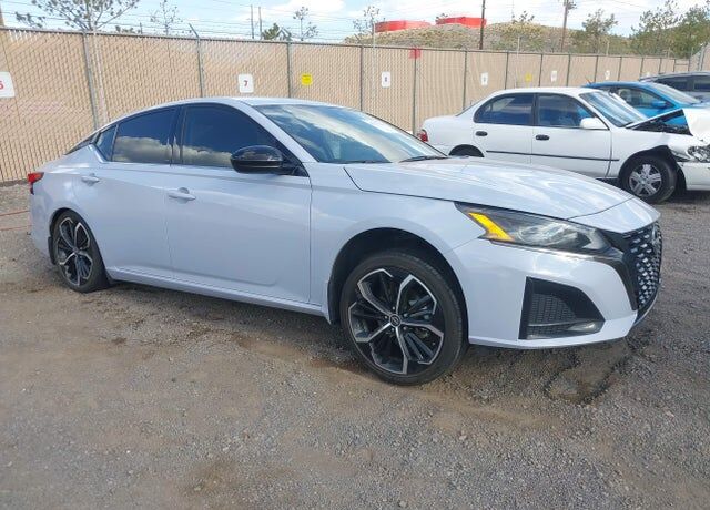 2023 NISSAN Altima