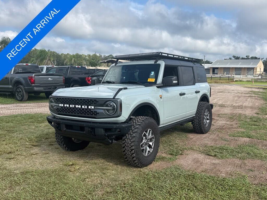 2024 FORD Bronco