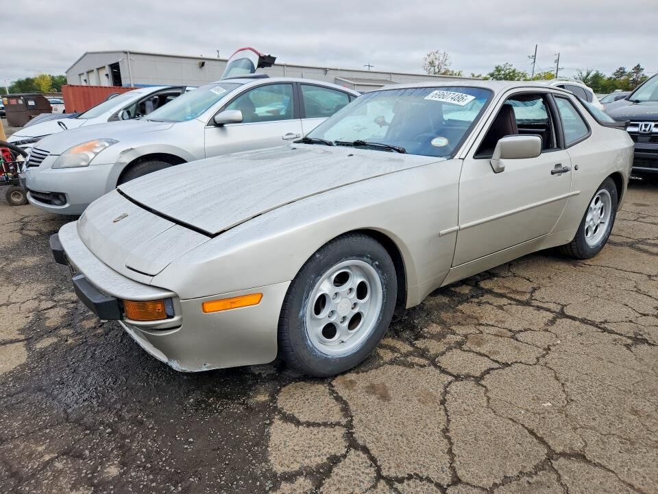 1986 PORSCHE 944