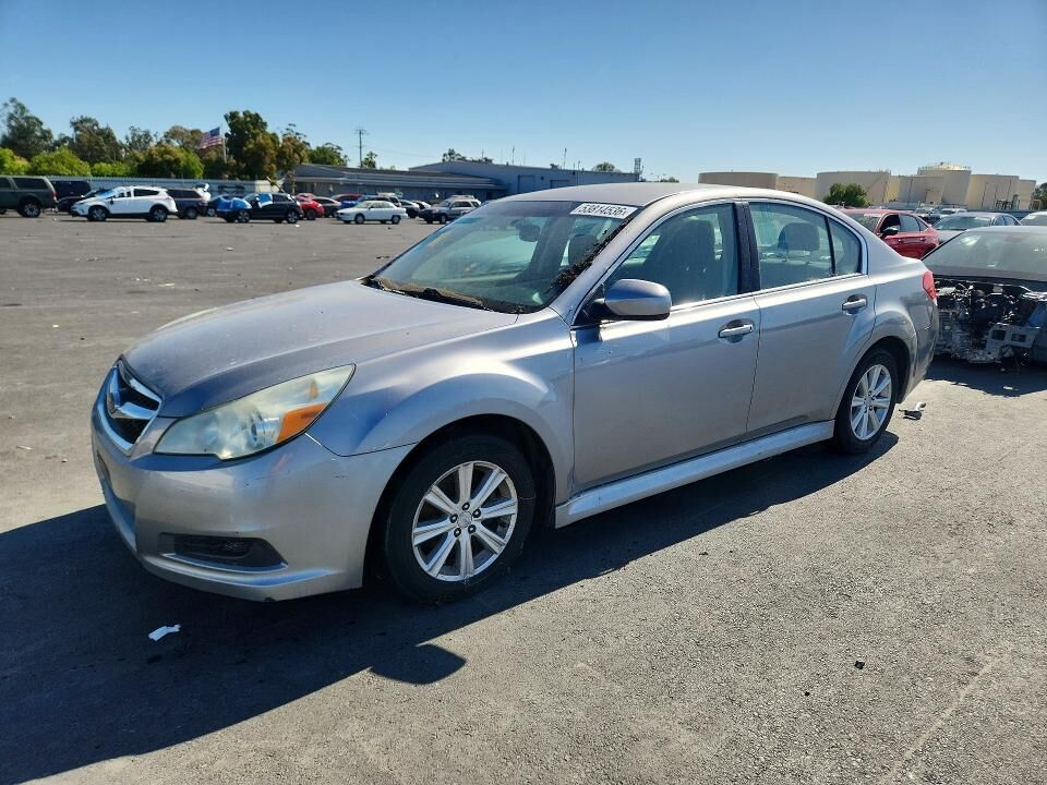 2010 SUBARU Legacy